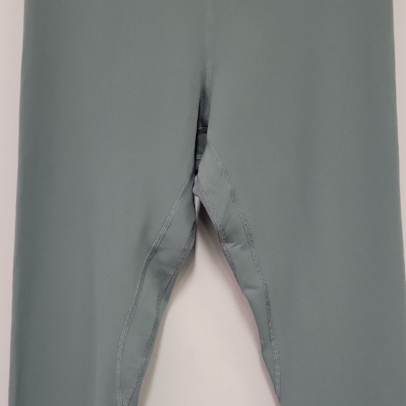 Lululemon Athletica Sage Green Leggings - Picture 6 of 15